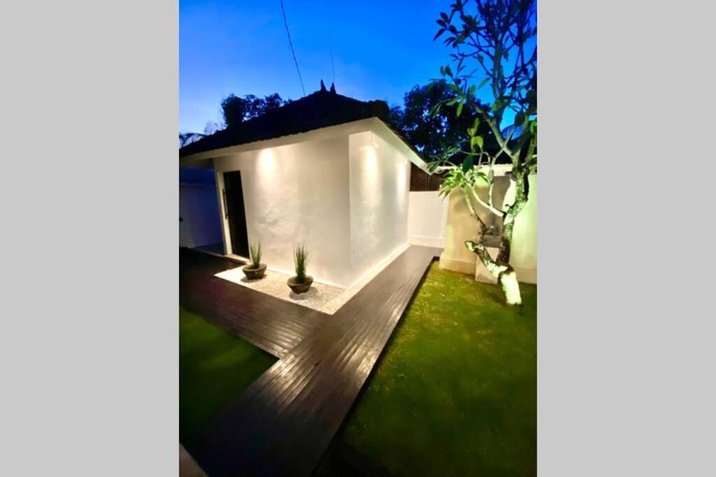 Villa Lola Seminyak Exterior foto